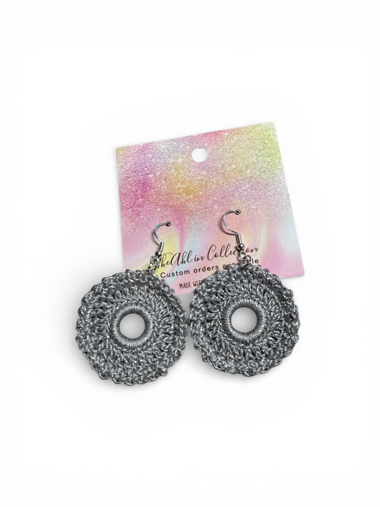 Metallic Line - Crochet Dangle Earrings